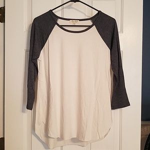 Super soft raglan shirt